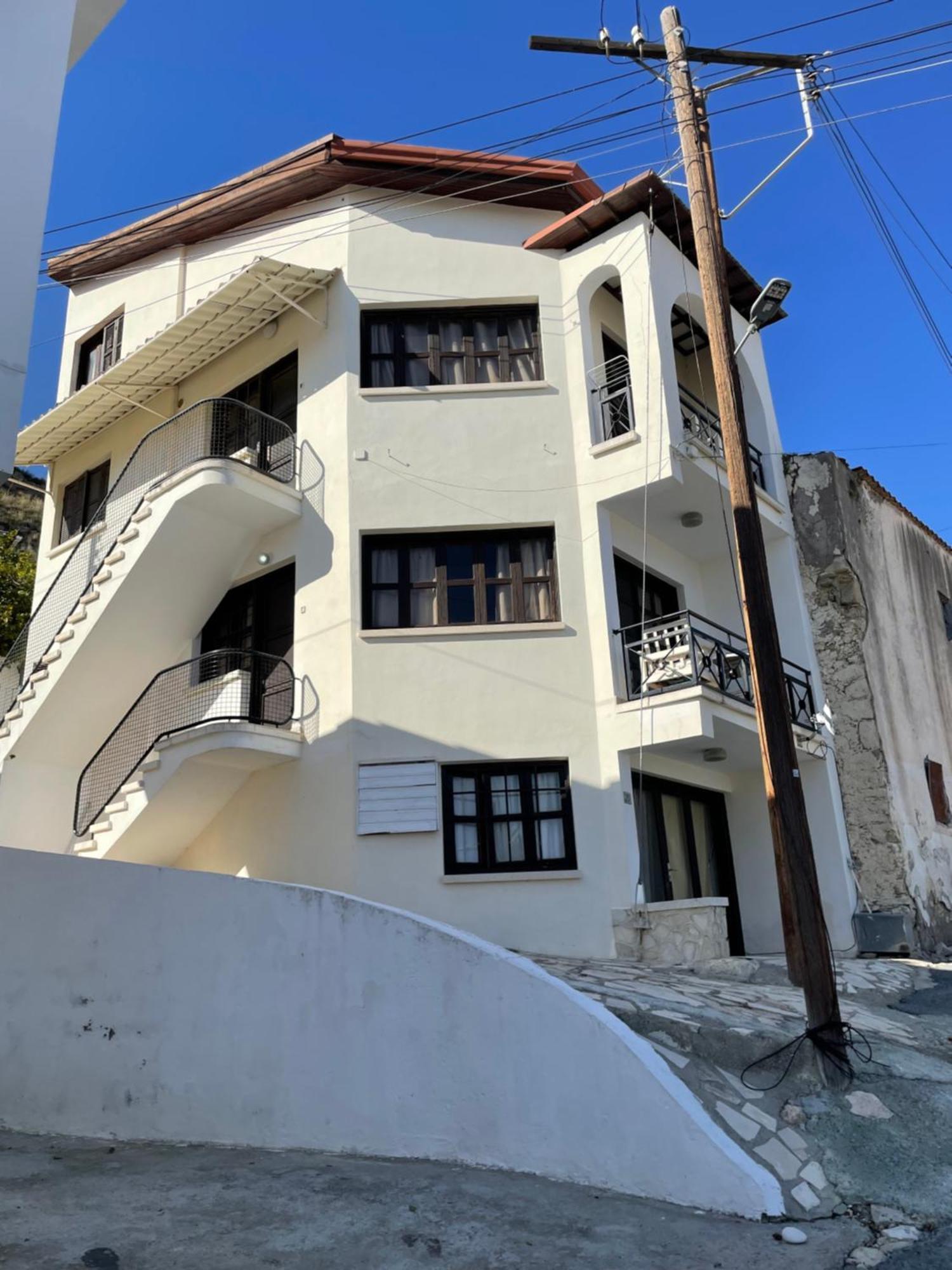 Sea View Apartments Писсури Экстерьер фото