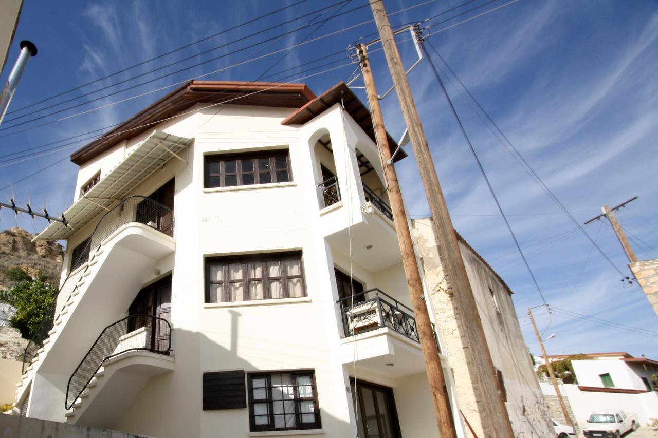 Sea View Apartments Писсури Экстерьер фото