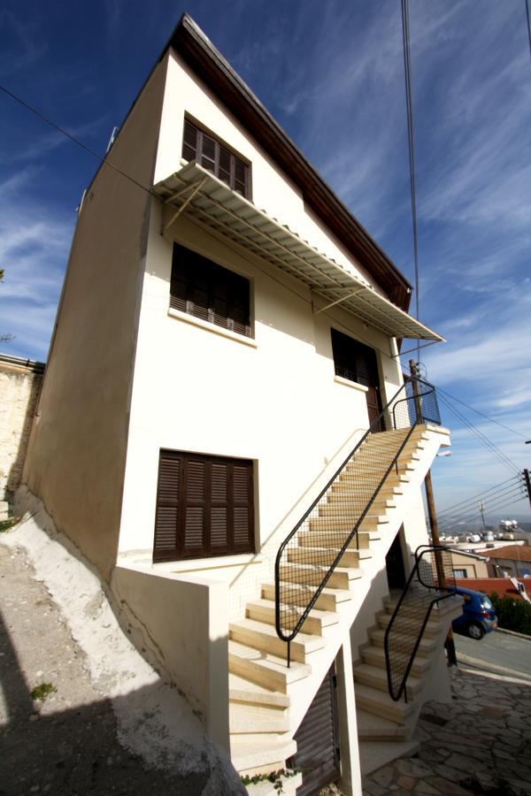 Sea View Apartments Писсури Экстерьер фото